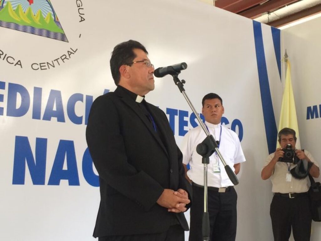 Monseñor Pablo Villafranca, de la parroquia «Nuestro Señor de Veracruz», fue secuestrado por la Policía orteguista