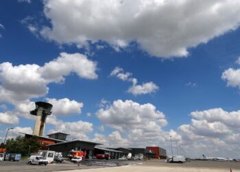 La fotografía muestra el aeropuerto Vatry, cerca de París. Foto: AFP