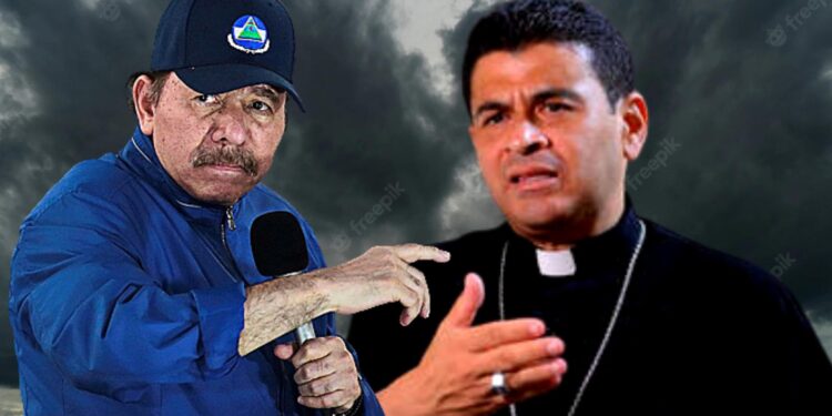 Dictadura no permite que obispo Álvarez salga del país.