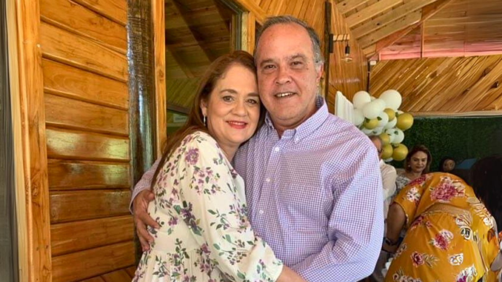 Esposo e hijo de Karen Celebertti, directora de Miss Nicaragua, llevan dos semanas secuestrados por la dictadura
