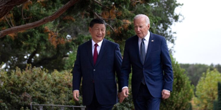 El presidente de China y Estados Unidos, Xi Jinping y Joe Biden, respectivamente; en un encuentro en California a mediados de noviembre de 2023. Foto: AFP