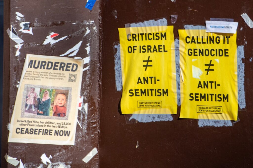 Rectora de Harvard renuncia tras polémica sobre antisemitismo y plagio