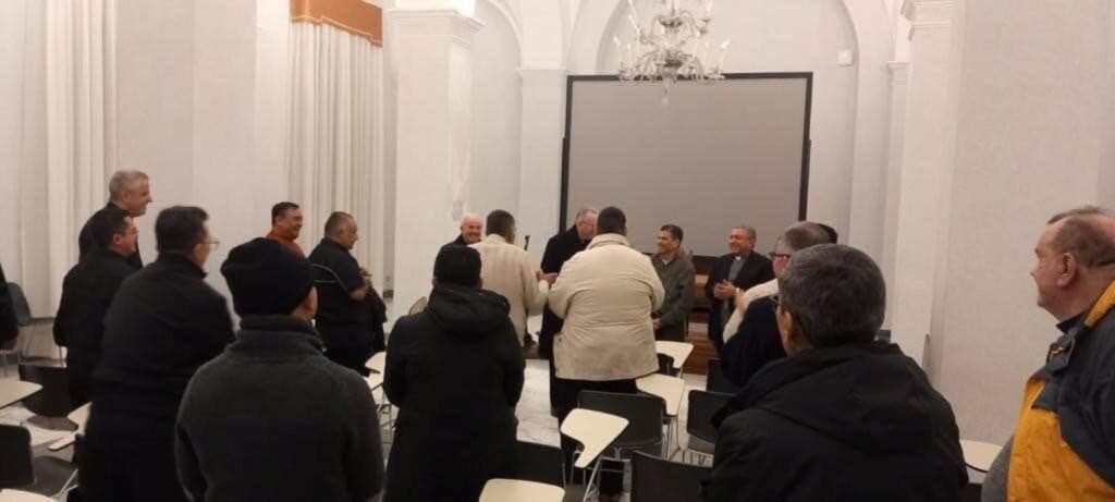 Primera foto de los sacerdotes en la Santa Sede después de ser liberados por el régimen. Foto: Boletin Ecologico