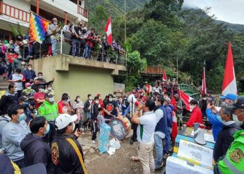 Pobladores terminan protestas en Machu Picchu tras acuerdo con gobierno peruano