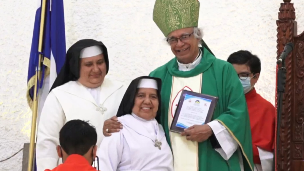 Monjas de la Congregación Siervas Misioneras de Cristo Rey tendrán que abandonar la Catedral de Managua