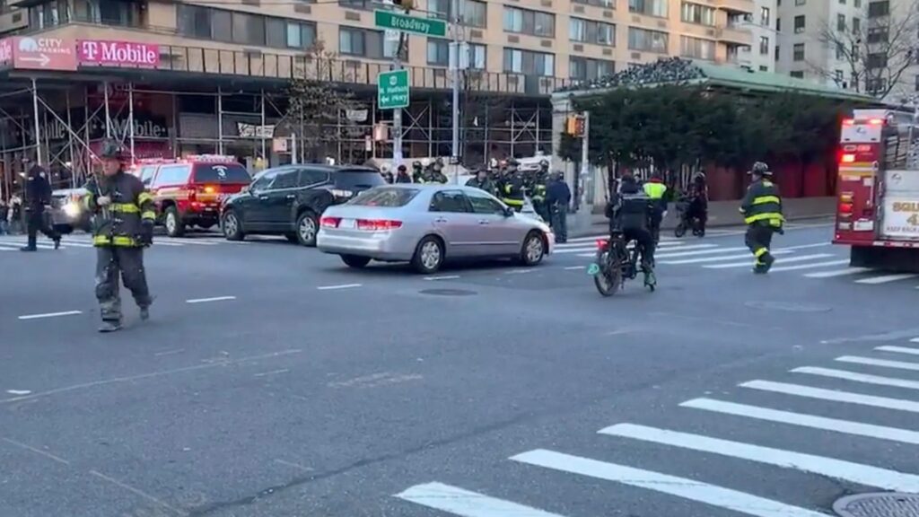 Choque de trenes de Nueva York deja 24 heridos