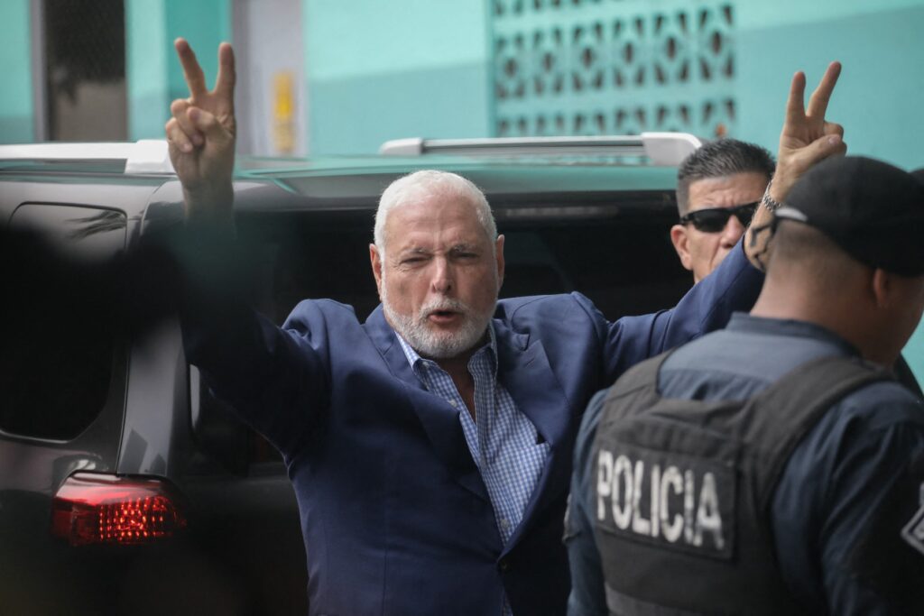 El expresidente panameño Martinelli pide asilo en embajada de Nicaragua