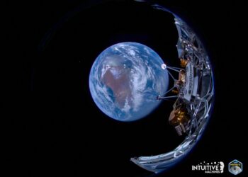 En esta foto cortesía de Intuitive Machines, se muestra la primera vista de la Tierra tomada durante la misión IM-1 el 16 de febrero de 2024. - Un módulo de aterrizaje lunar clase Nova-C de Intuitive Machines se dirige a la luna, donde intentará aterrizar cerca el polo sur y llevar a cabo experimentos que allanen el camino para el regreso de los astronautas estadounidenses a finales de esta década. (Foto de Handout / Intuitive Machines / AFP) / RESTRINGIDO A USO EDITORIAL - CRÉDITO OBLIGATORIO "AFP PHOTO / INTUITIVE MACHINES" - SIN MARKETING NI CAMPAÑAS PUBLICITARIAS - DISTRIBUIDO COMO SERVICIO A LOS CLIENTES - RESTRINGIDO A USO EDITORIAL - CRÉDITO OBLIGATORIO "AFP PHOTO / MÁQUINAS INTUITIVAS" - SIN MARKETING SIN CAMPAÑAS PUBLICITARIAS - DISTRIBUIDO COMO SERVICIO A CLIENTES /