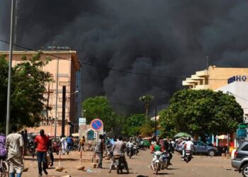 "Varias decenas" de muertos en un ataque contra una mezquita en Burkina Faso