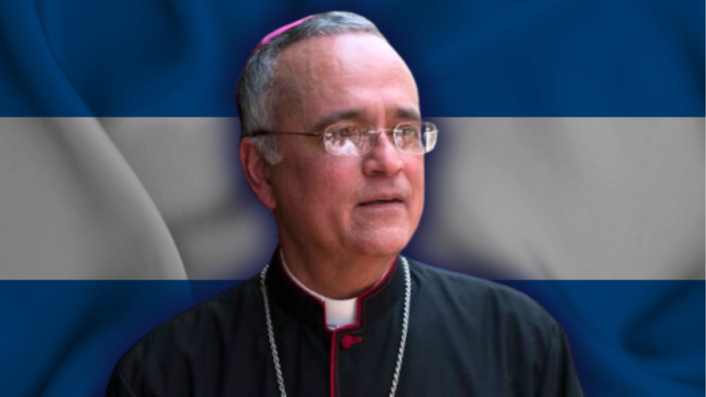 Monseñor Báez se ausenta de Santa Agatha «por un tiempo», pero envía un mensaje de «rebeldía» a los nicaragüenses