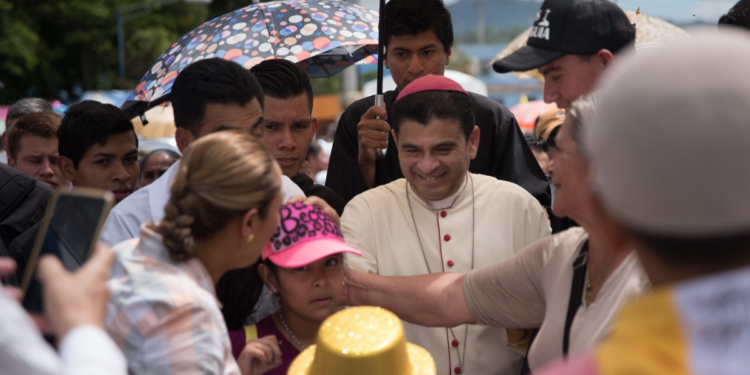 60 por cientos de los nicaragüenses confían en la Iglesia católica según el Barómetro de las Américas. Foto: Divergentes