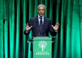 NEW YORK, NEW YORK - DECEMBER 06: Barack Obama speaks onstage during the 2022 Sandy Hook Promise Benefit at The Ziegfeld Ballroom on December 06, 2022 in New York City.   Dia Dipasupil/Getty Images/AFP (Photo by Dia Dipasupil / GETTY IMAGES NORTH AMERICA / Getty Images via AFP)