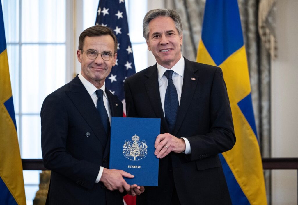 Suecia deja su neutralidad y entra oficialmente en la OTAN