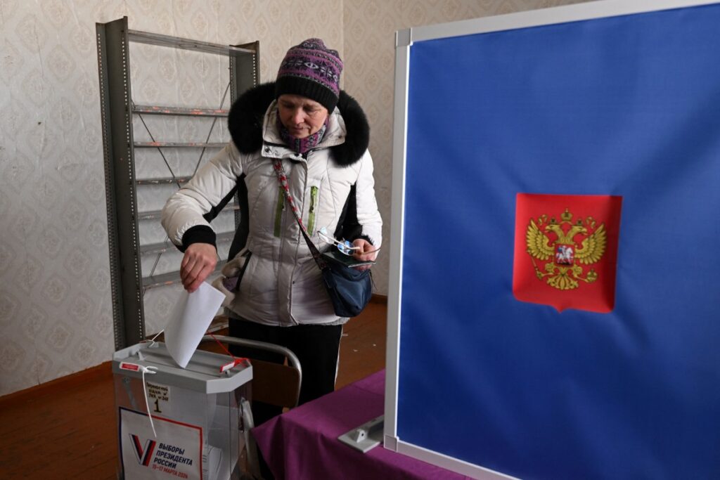 Rusia inicia elecciones presidenciales donde se espera la reelección de Putin