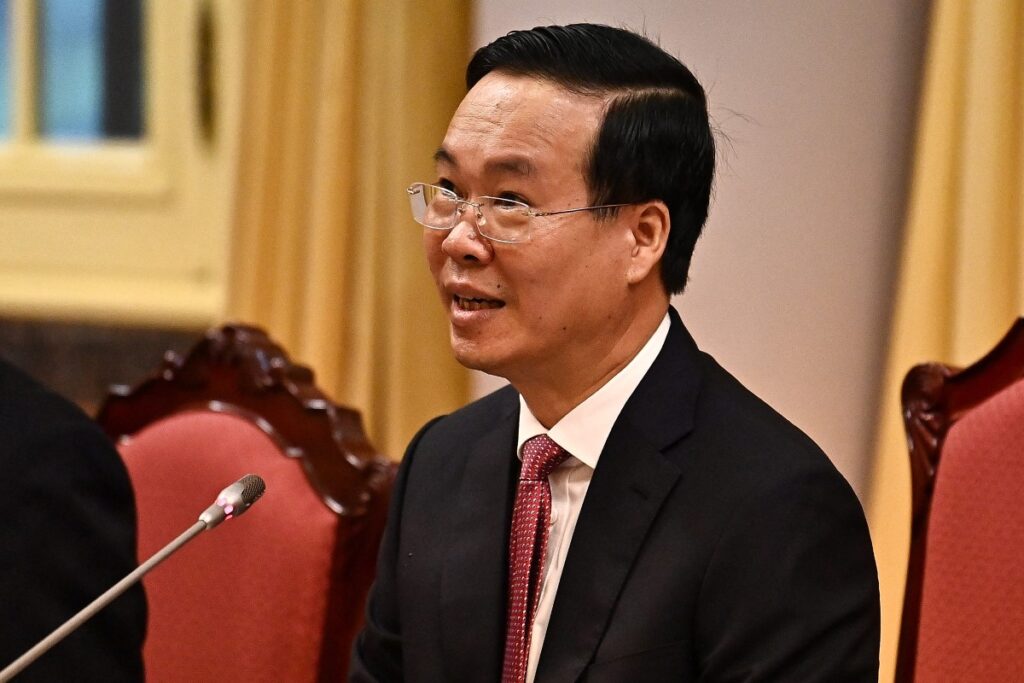 Presidente de Vietnam renuncia en medio de escándalos por corrupción