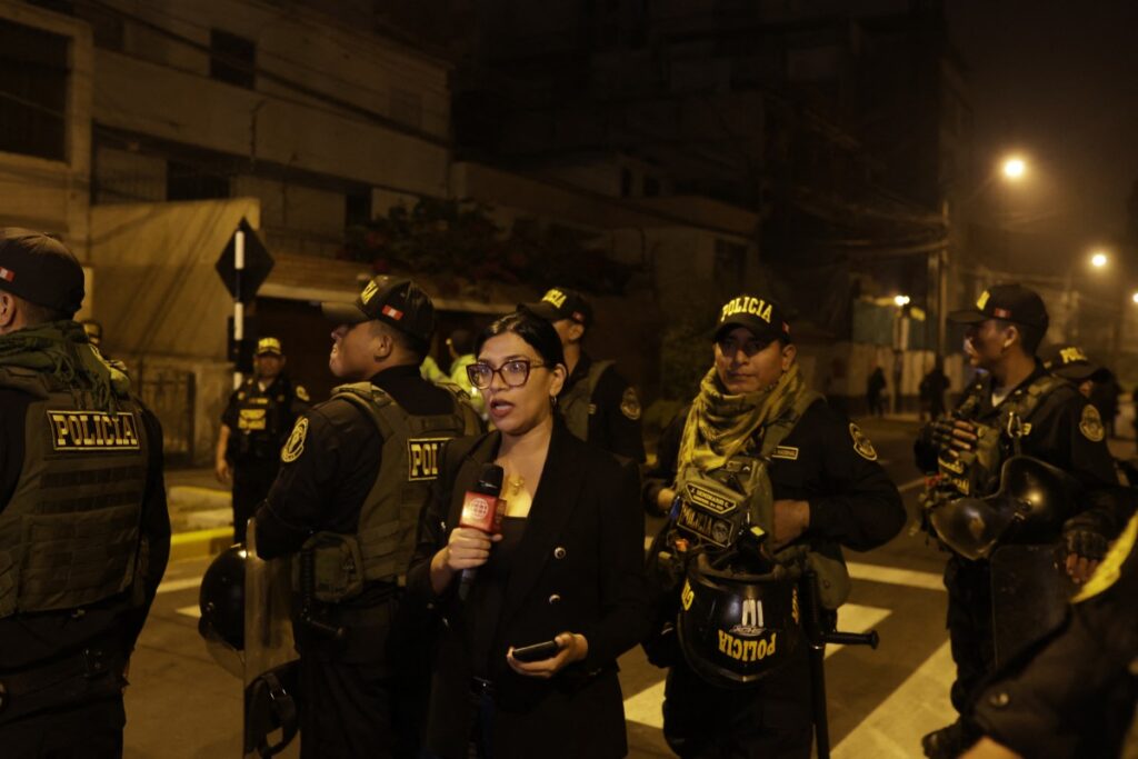 Allanan la vivienda de la presidenta de Perú en medio de escándalo por relojes Rolex