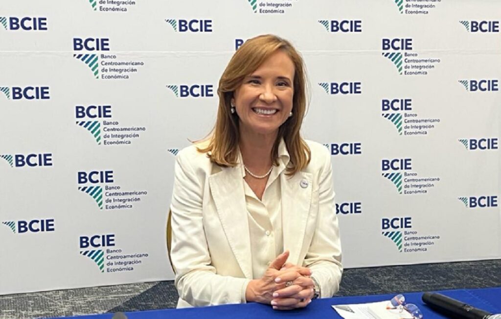 Se le acaba el oxígeno financiero a la dictadura de Nicaragua: BCIE «frenará» financiamiento