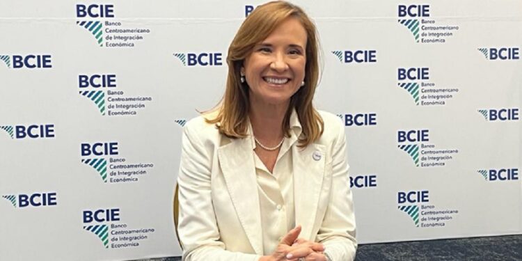 Grisela Sánchez, nueva presidenta del BCIE, frenará los prestamos a la dictadura de Ortega.