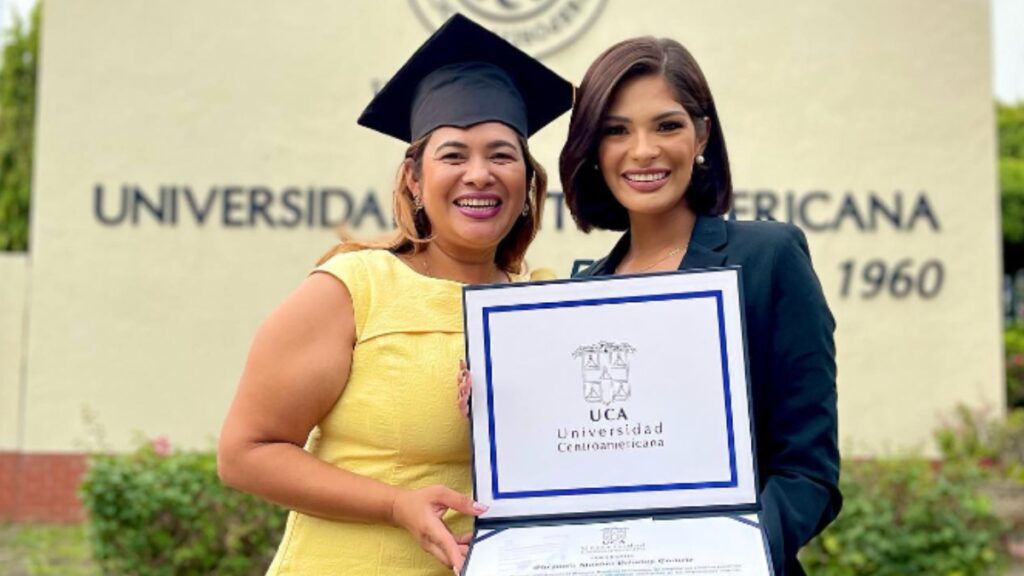 Raquel Cornejo sueña con ver a su hija ejercer su carrera como comunicadora y verla abrir su propio estudio de producción audiovisual. Foto: Redes Sociales.