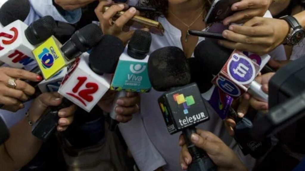 Propagandistas del oficialismo viajan a China para hacer «estudios de especialización», dice Rosario Murillo