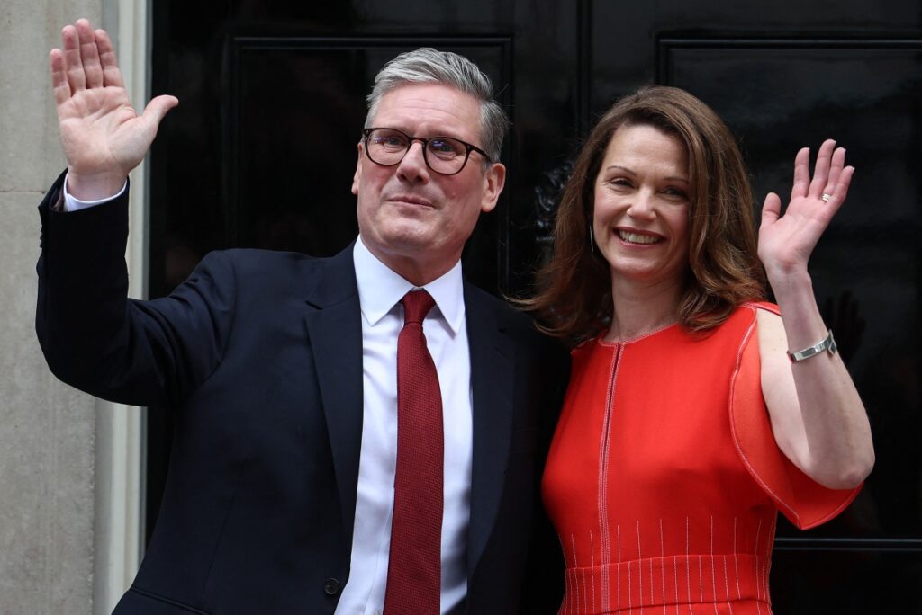 Keir Starmer se convierte en el nuevo primer ministro británico