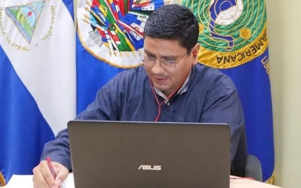 Sigue barrida en la Cancillería sandinista: Rueda la cabeza del viceministro Carlos Cerda, por cercanía con Arlett Marenco