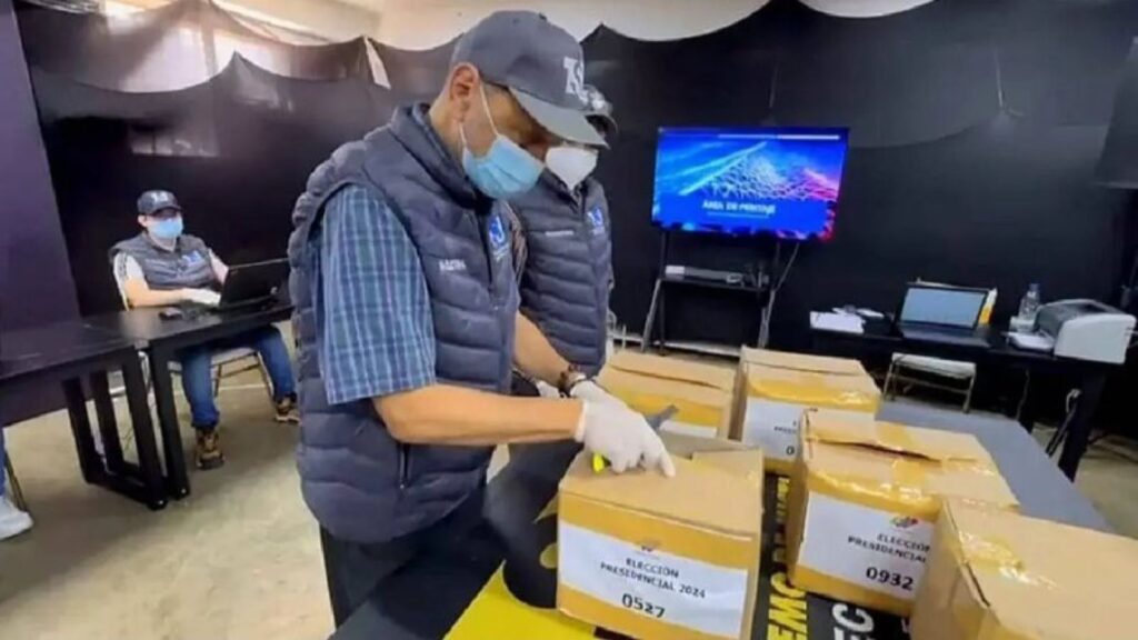 Oposición considera «nula» eventual «certificación» de reelección de Maduro en Venezuela