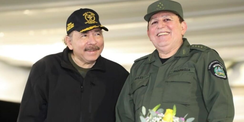 Jefe del Ejército, sus generales y coroneles son «mafiosos y corruptos», pero nueva oficialidad puede hacer algo por el país, señala analista Javier Meléndez