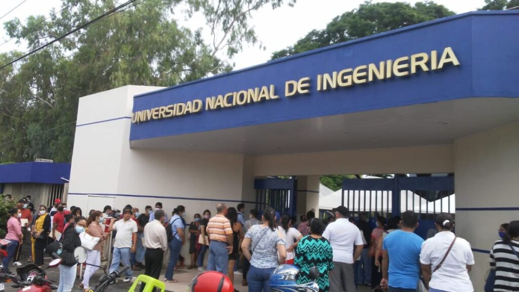 Dictadura ordena barrida en la UNI; PGR llegó a entregar cartas de despido