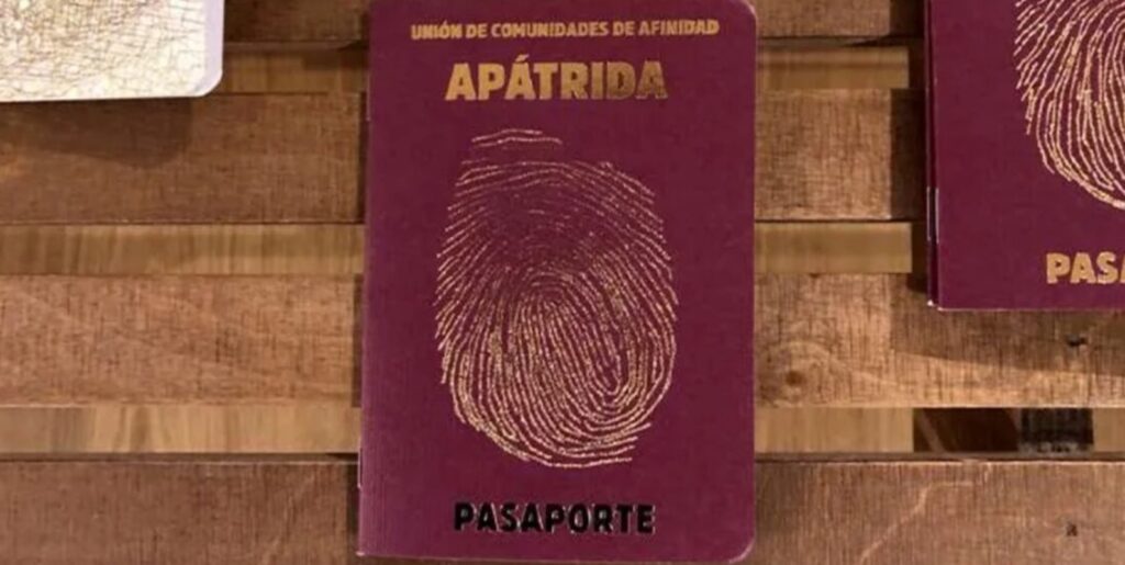 Ortega se burla de convenios internacionales contra la apatridia y crea documento especial para expulsar a sus propios apátridas