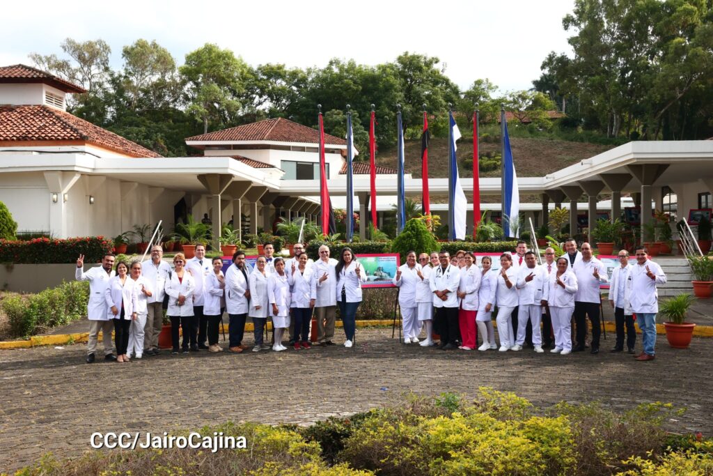 Ortega mandó a instalar en la sede del INCAE un centro de oncología del Minsa