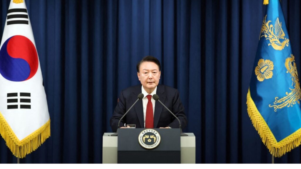 El presidente de Corea del Sur anuncia que levantará la ley marcial