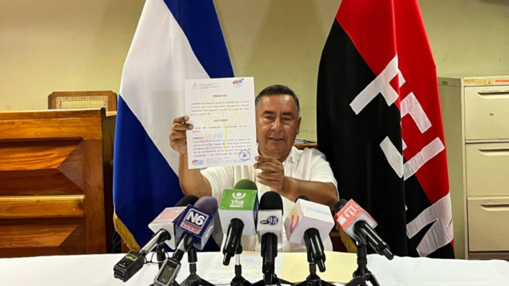 Ortega y Murillo ordenan feriado el 1 y 2 de mayo en Nicaragua mientras siguen violando derechos laborales y civiles