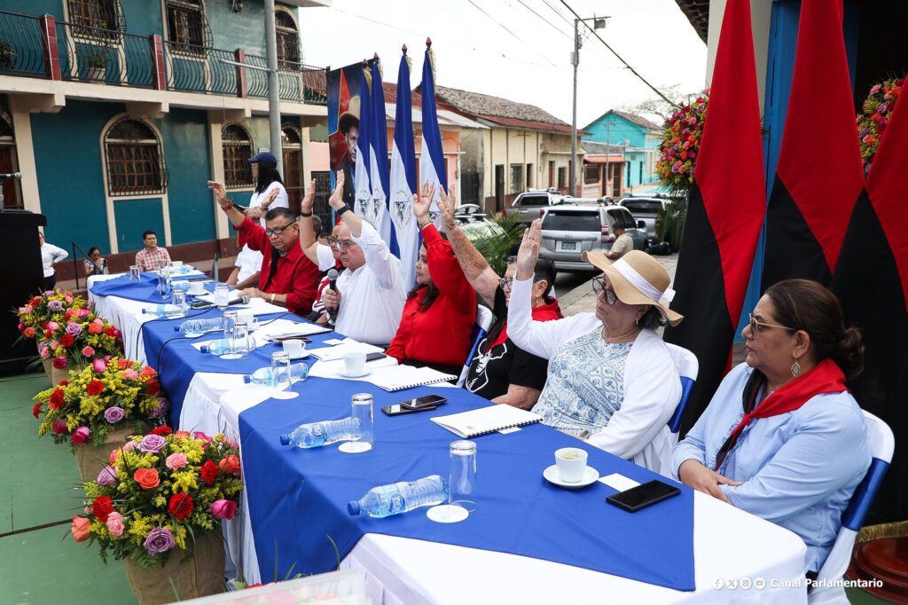 Ortega «re-parcha» su Constitución de febrero de 2025: elimina la doble nacionalidad y establece pérdida de ciudadanía al adquirir otra
