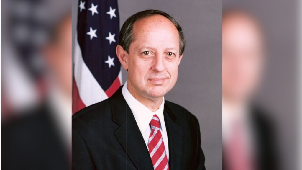 Fallece el exembajador de Estados Unidos en Nicaragua, Lino Gutiérrez: diplomático que ayudó a víctimas del Huracán Mitch y crítico del populismo