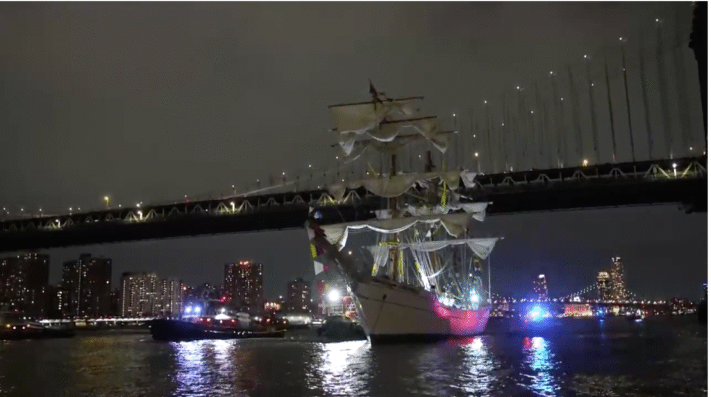 ¿Qué hacía en Nueva York el buque escuela mexicano que chocó contra el puente de Brooklyn?