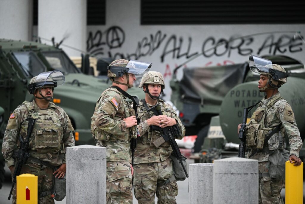 Trump despliega marines y aumenta la tensión en las protestas de Los Ángeles