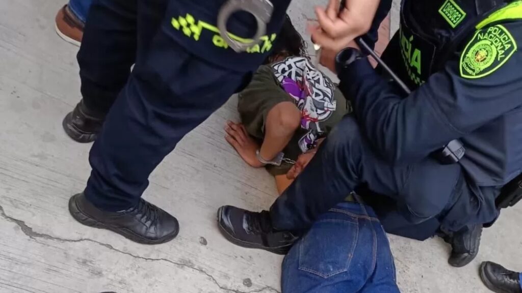 «Le pagaron para matar»: el perfil del niño sicario, autor material del crimen que estremece a Colombia