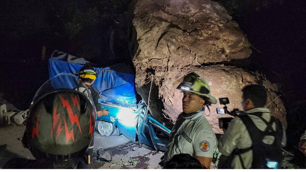 Fuertes sismos sacuden Guatemala y obligan al rescate de personas soterradas