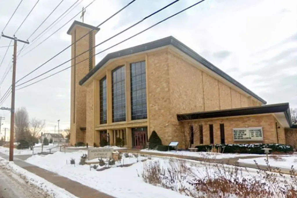 Reportan tiroteo en escuela de Minnesota, en el norte de Estados Unidos