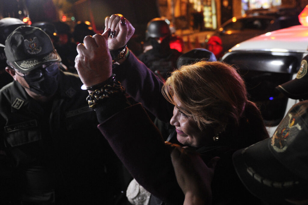 Jeanine Áñez, expresidenta interina de Bolivia tras la salida de Evo Morales, logra una victoria judicial desde prisión