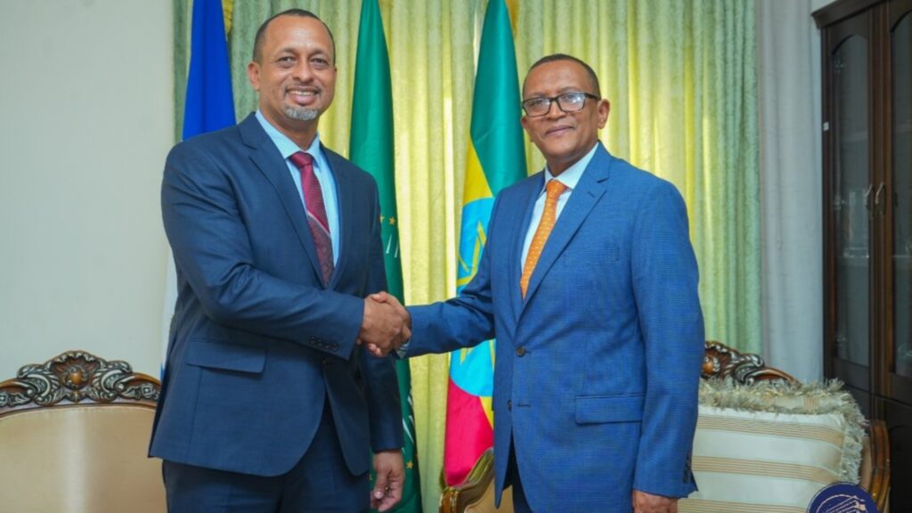 Régimen de Nicaragua quita a Ali Waters Garth sus tres representaciones diplomáticas en África