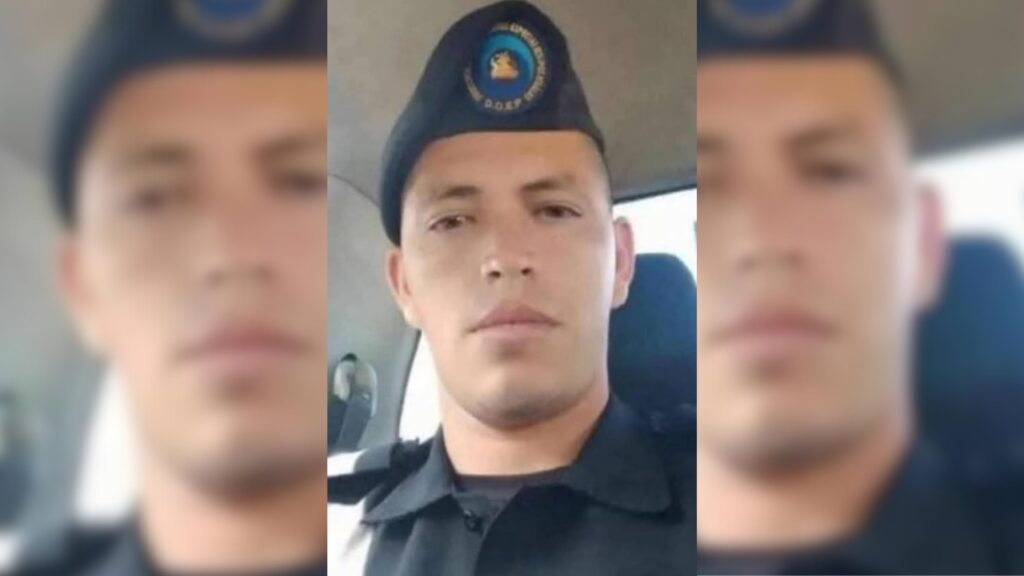 Tragedia en Nagarote: Agente policial muere al chocar su moto contra camión