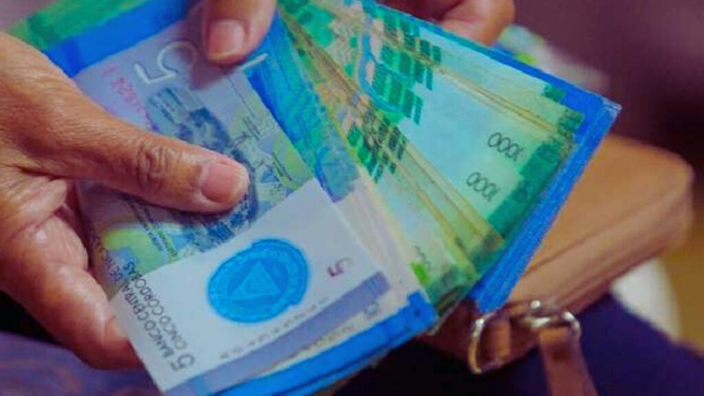 Aumento salarial del 4% para servidores públicos en Nicaragua: «Es un ajuste que no alcanza para nada»