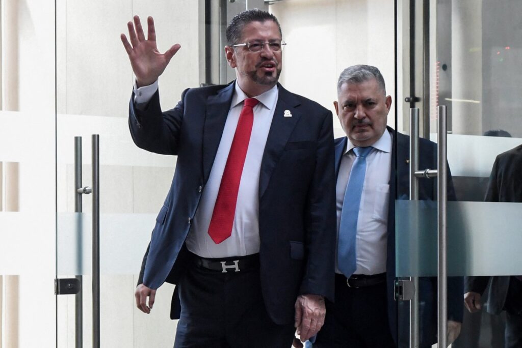 Peligra inmunidad de Rodrigo Chaves: «Es un linchamiento político descarado», dice