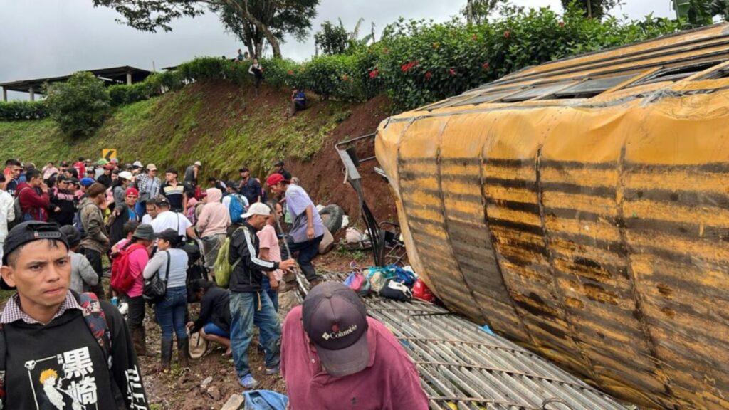 Falla en los frenos provoca vuelco de autobús y deja ocho lesionados en Jinotega