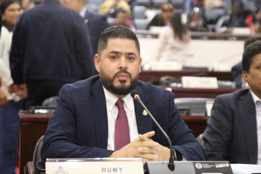 Diputado hondureño afirma que su retención en la frontera prueba que «Nicaragua vive en dictadura» 
