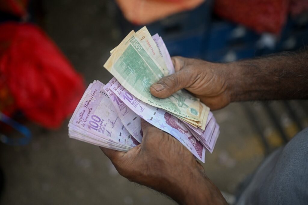 Inflación en Venezuela se dispara a 475% en 2025, la más alta del mundo