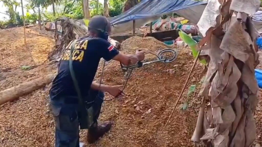 Costa Rica desmantela bodega subterránea de minería ilegal en zona fronteriza con Nicaragua