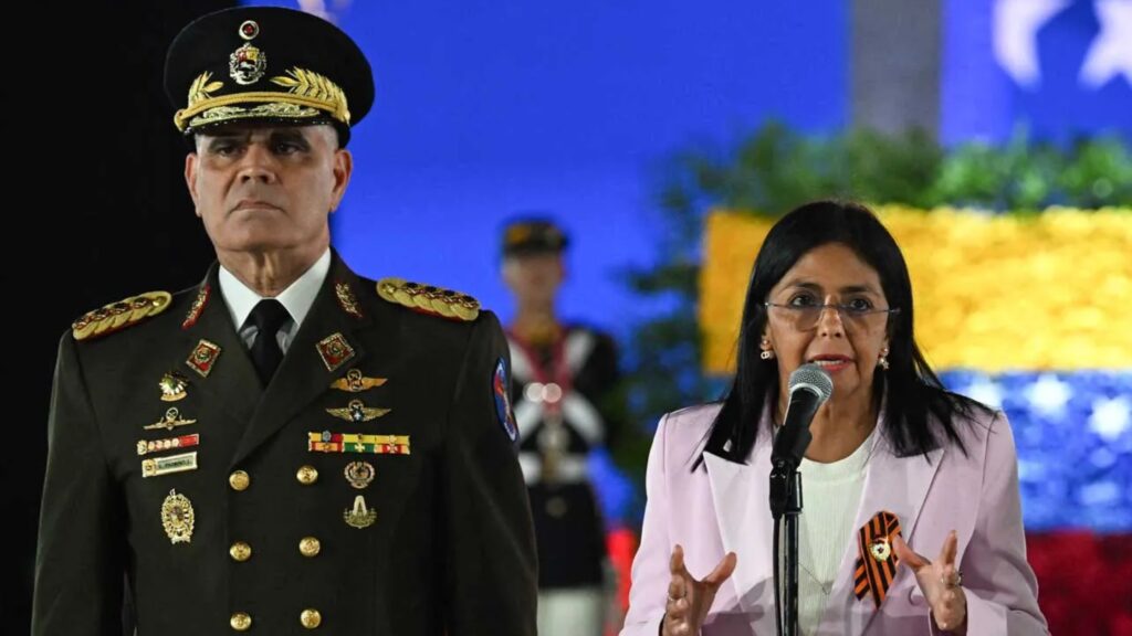 Vladimir Padrino López fue purgado del Ministerio de Defensa de Venezuela, lo repone un general sancionado
